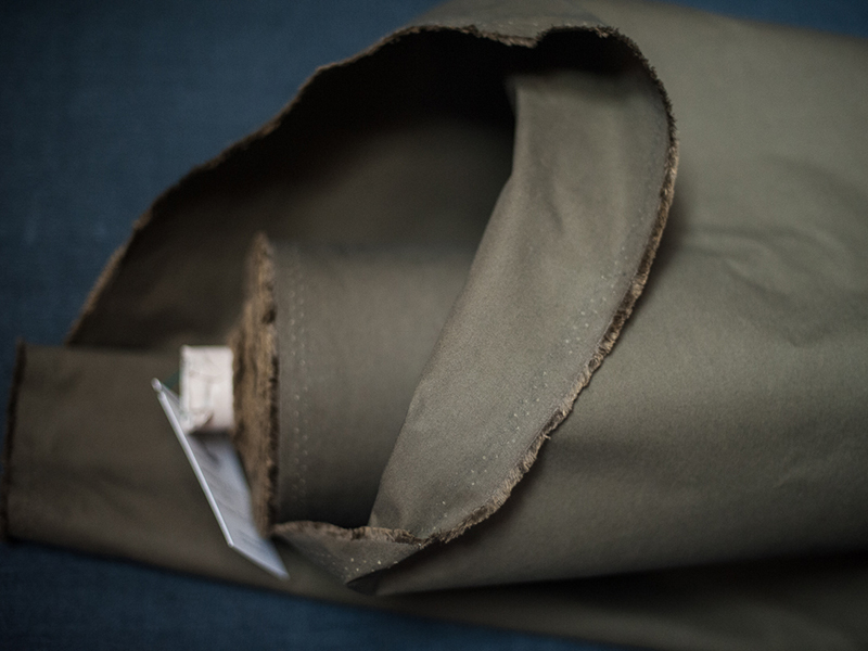 Organic Dry Oilskin, Merchant and Mills, Khaki – Bild 2