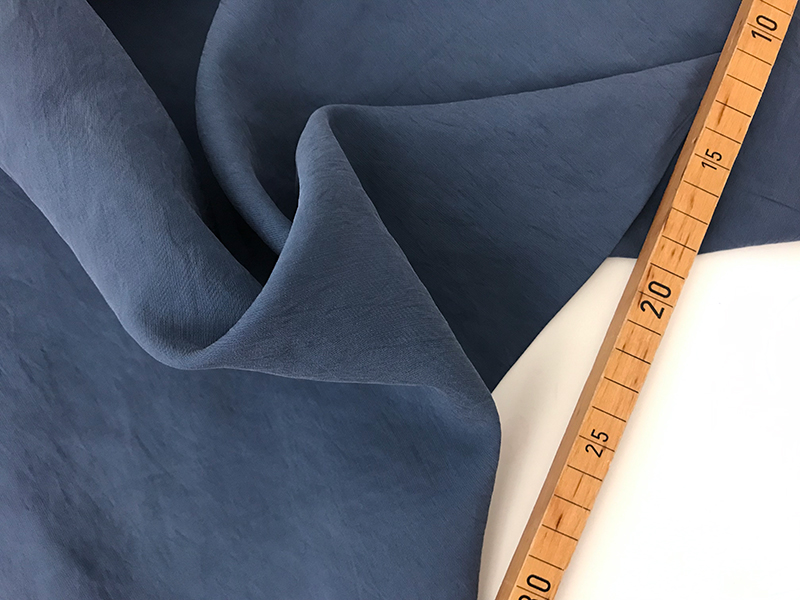 Reststück!!! 0,50m Viskose Stone Washed light, Jeansblau