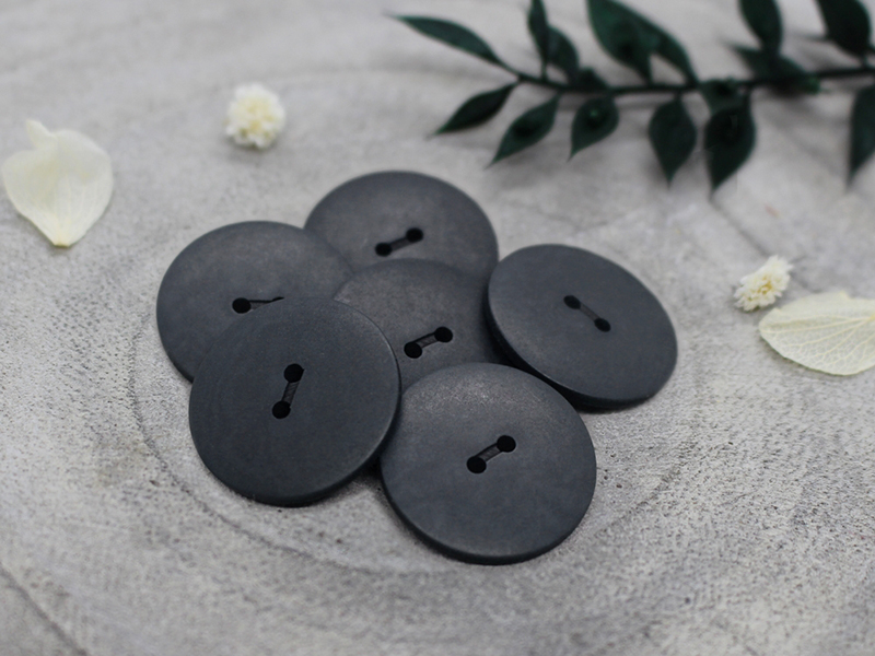 Atelier Brunette Corozo Knopf "Palm Night", 25mm