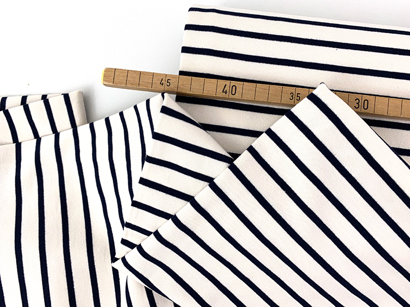 French Terry Sweat gestreift, Weiß Navy