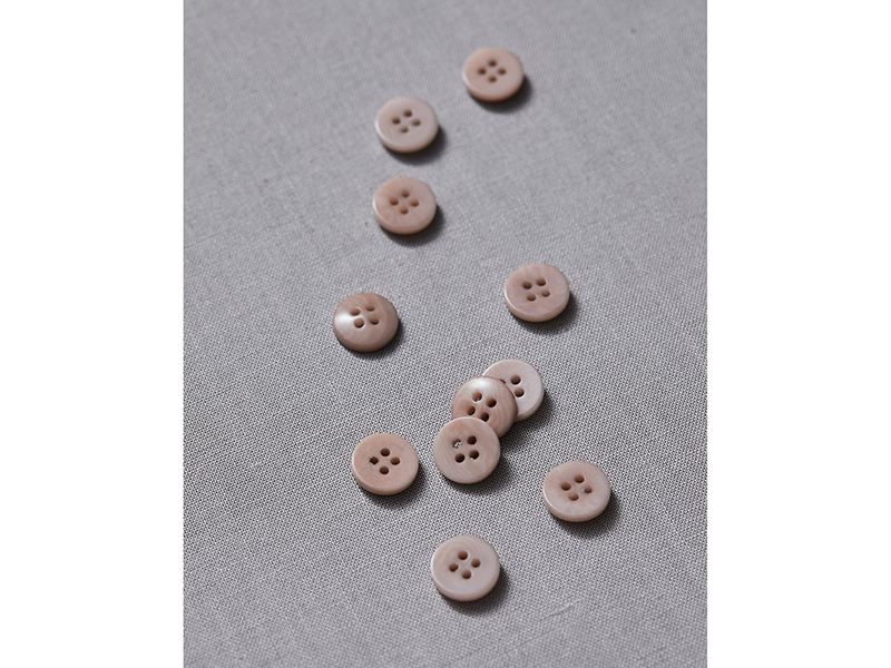 Meet Milk Plain Corozo Button "Warm Sand", 15mm