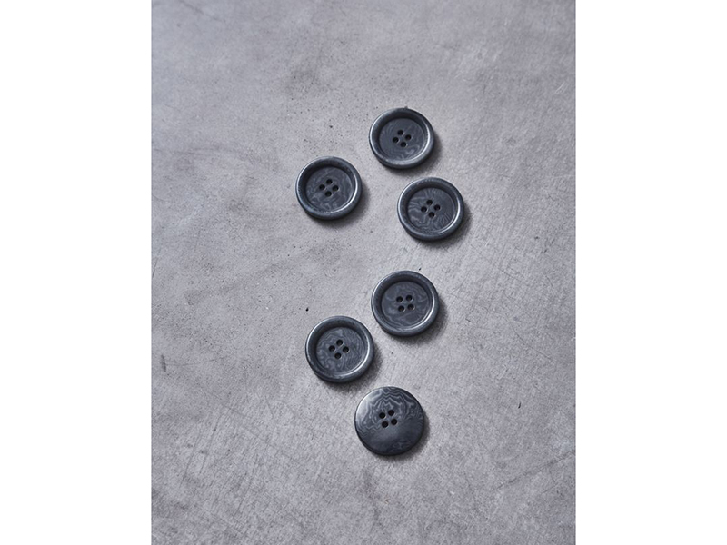 Meet Milk Dish Corozo Button "Anchor", 25mm