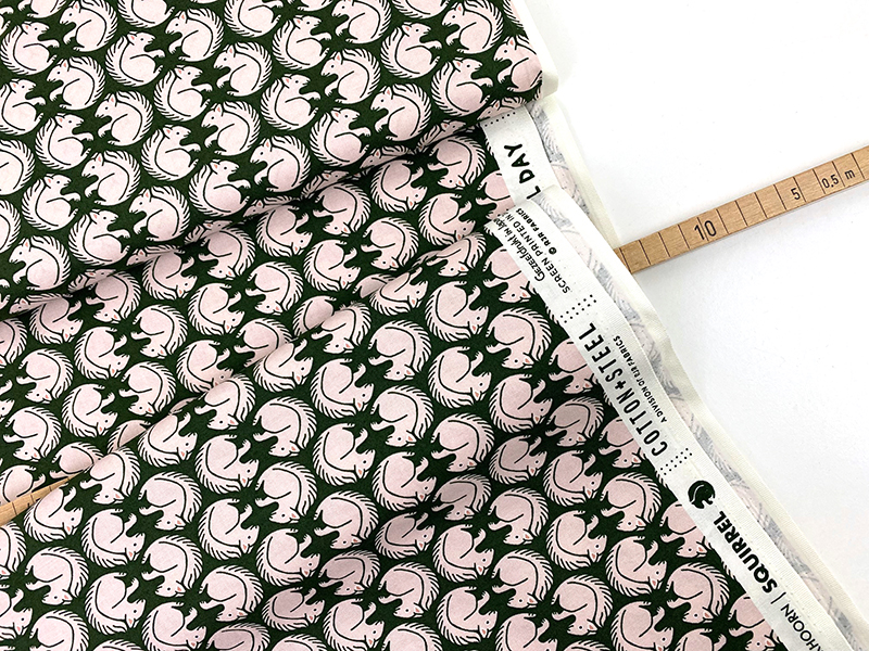 Squirrel Hunter - Loes van Oosten, Cotton and Steel – Bild 2