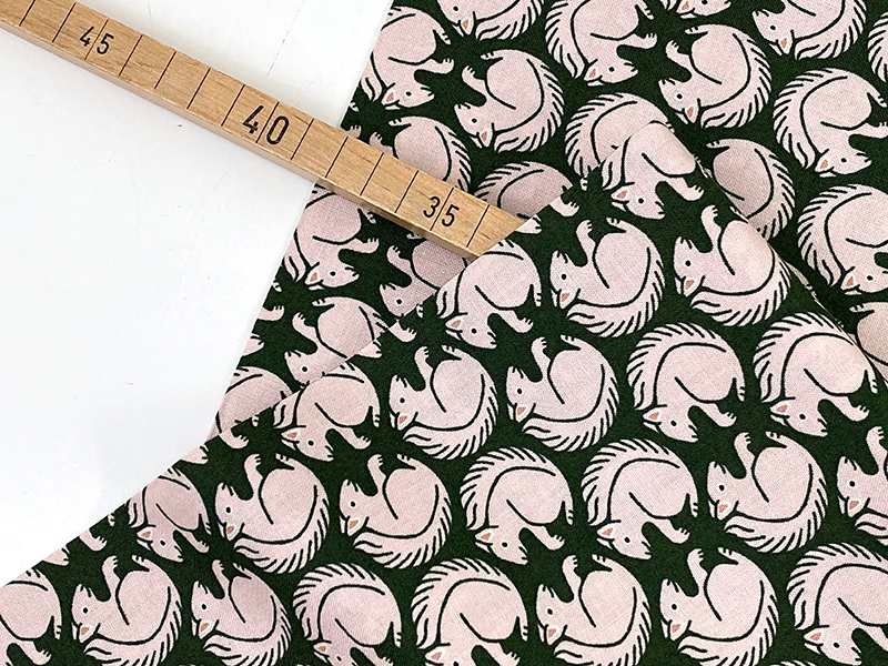 Squirrel Hunter - Loes van Oosten, Cotton and Steel