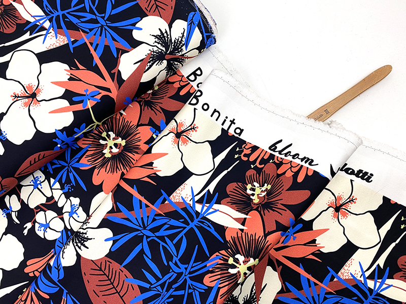 Reststück!!! 0,90m Bonita Bloom by Käselotti, Blue and Rust, Cotton Stretch