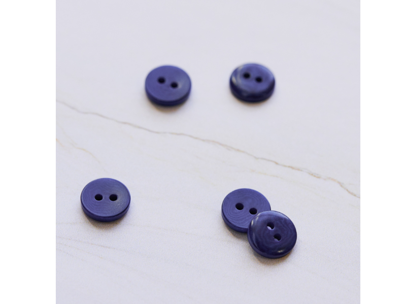 Mind the Maker 2-hole Corozo Button "Cobalt Blue", 11mm