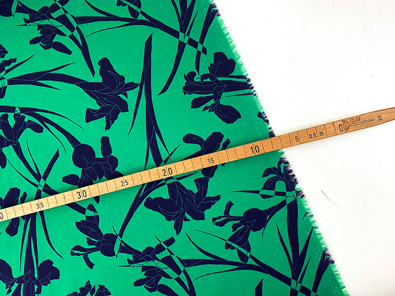 Reststück!!! 1,65m Iris Scatter Grün, Tana Lawn, Liberty London – Bild 2