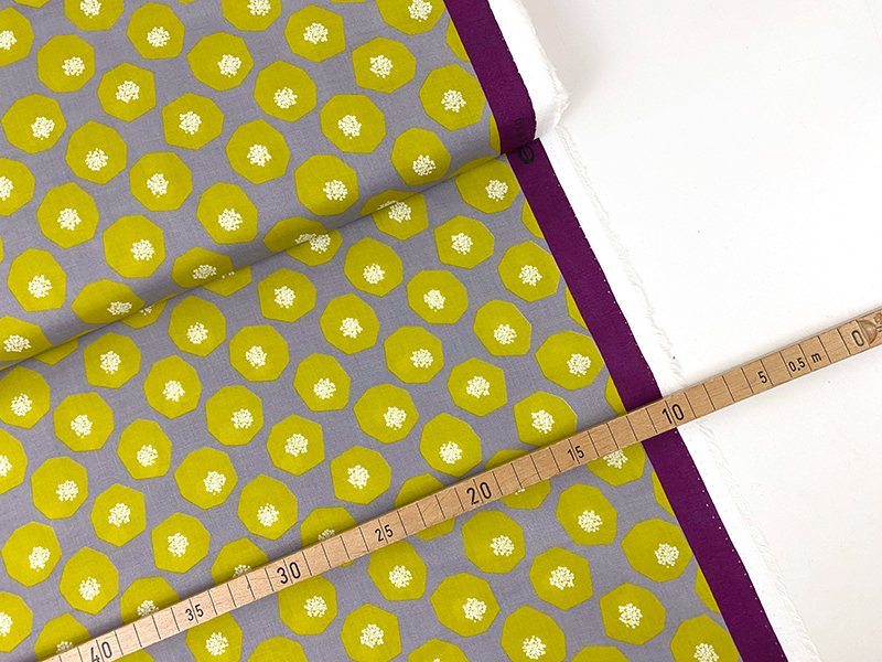 Mellow Lawn Grey Lime, Kokka Echino, BW Batist – Bild 4