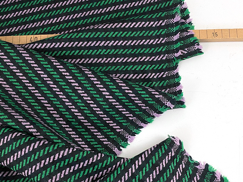 Designerleftover Wolle, Flieder Grün gestreift